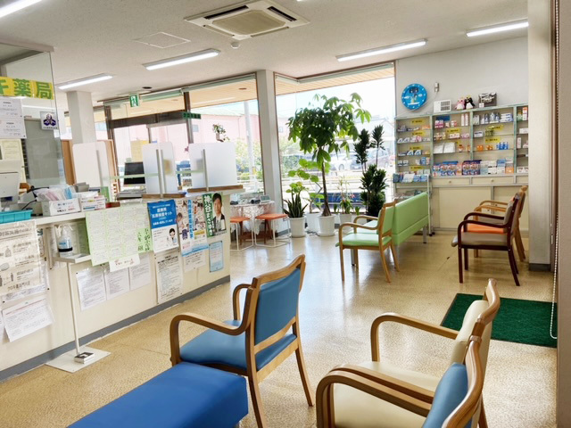 クロキ薬局　門川店待合室